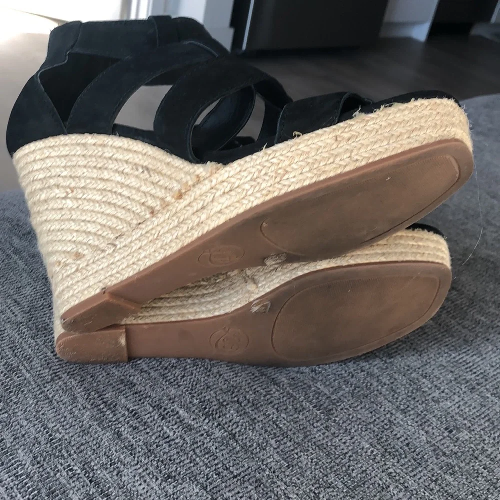 Lucky brand wedges size 9